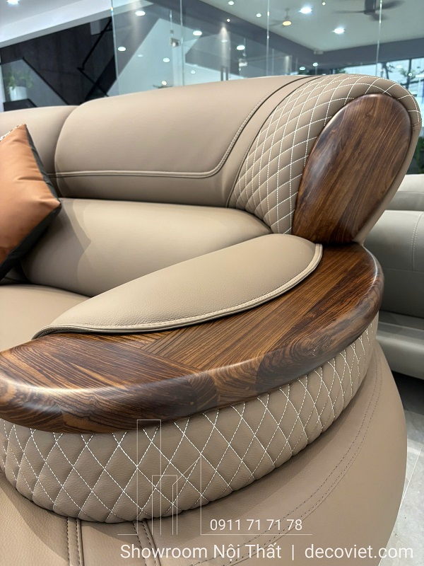 không gian phòng khách sang trọng với sofa gỗ mun cao cấp