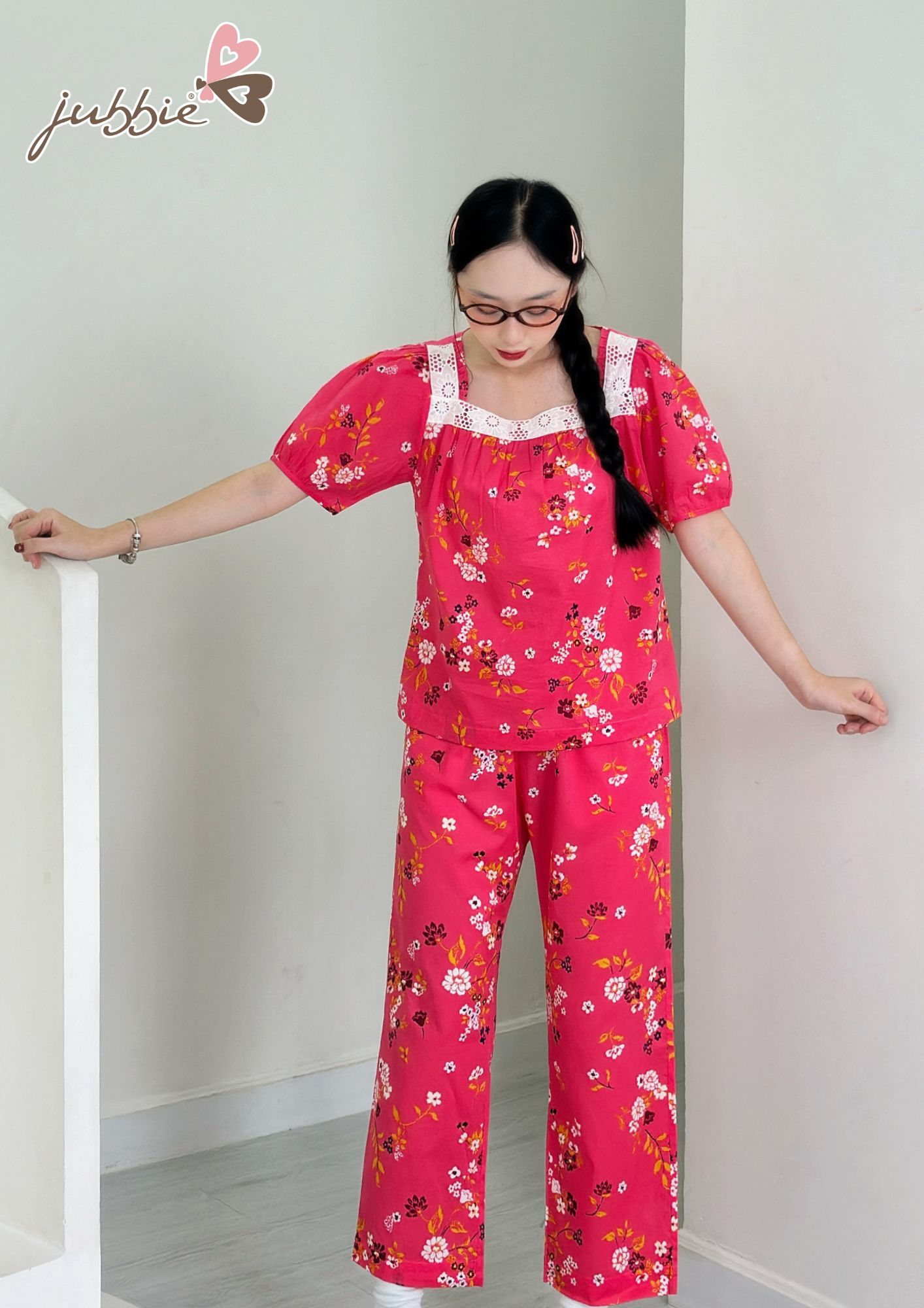 BL Cổ vuông viền ren - 32578