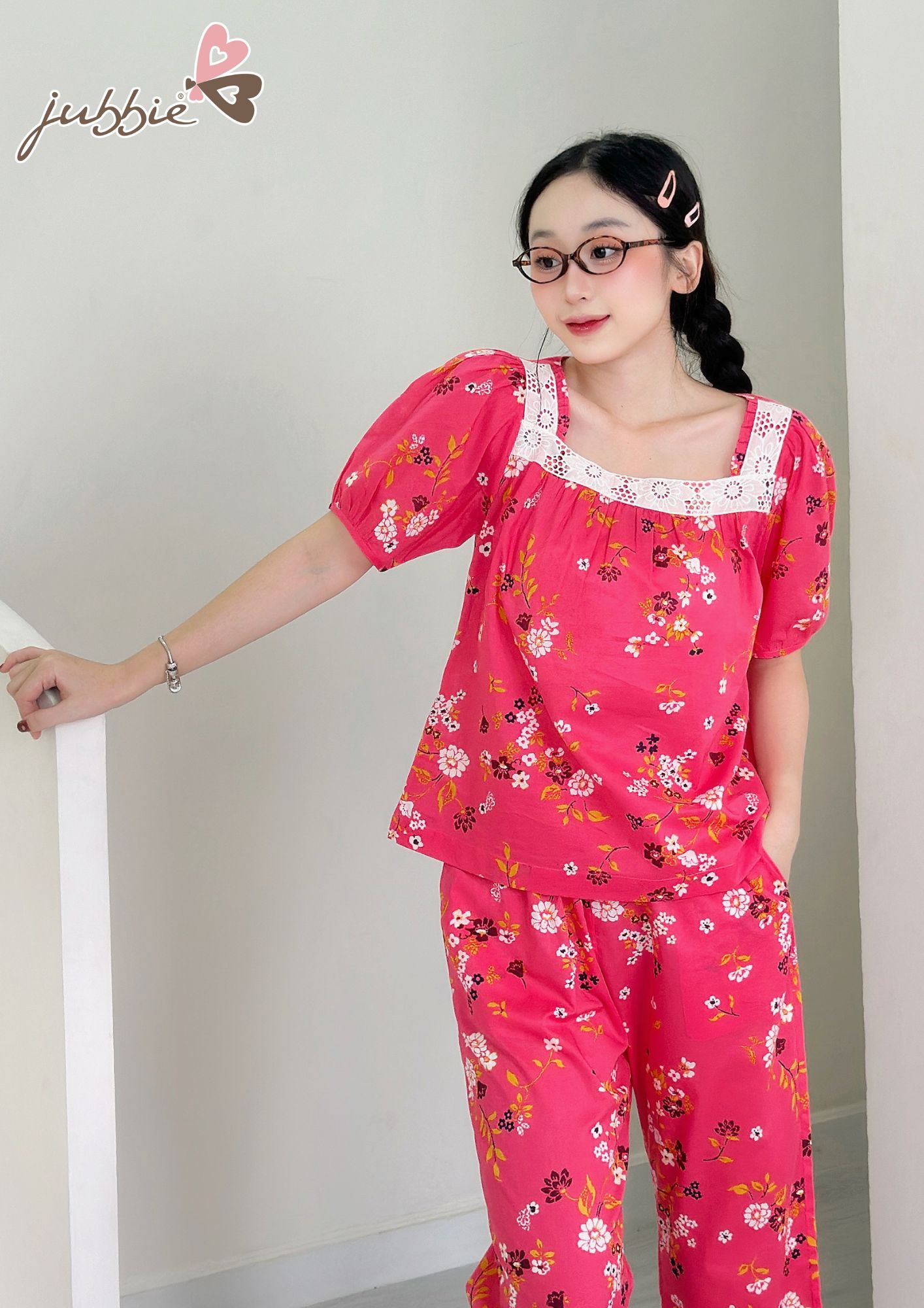 BL Cổ vuông viền ren - 32578