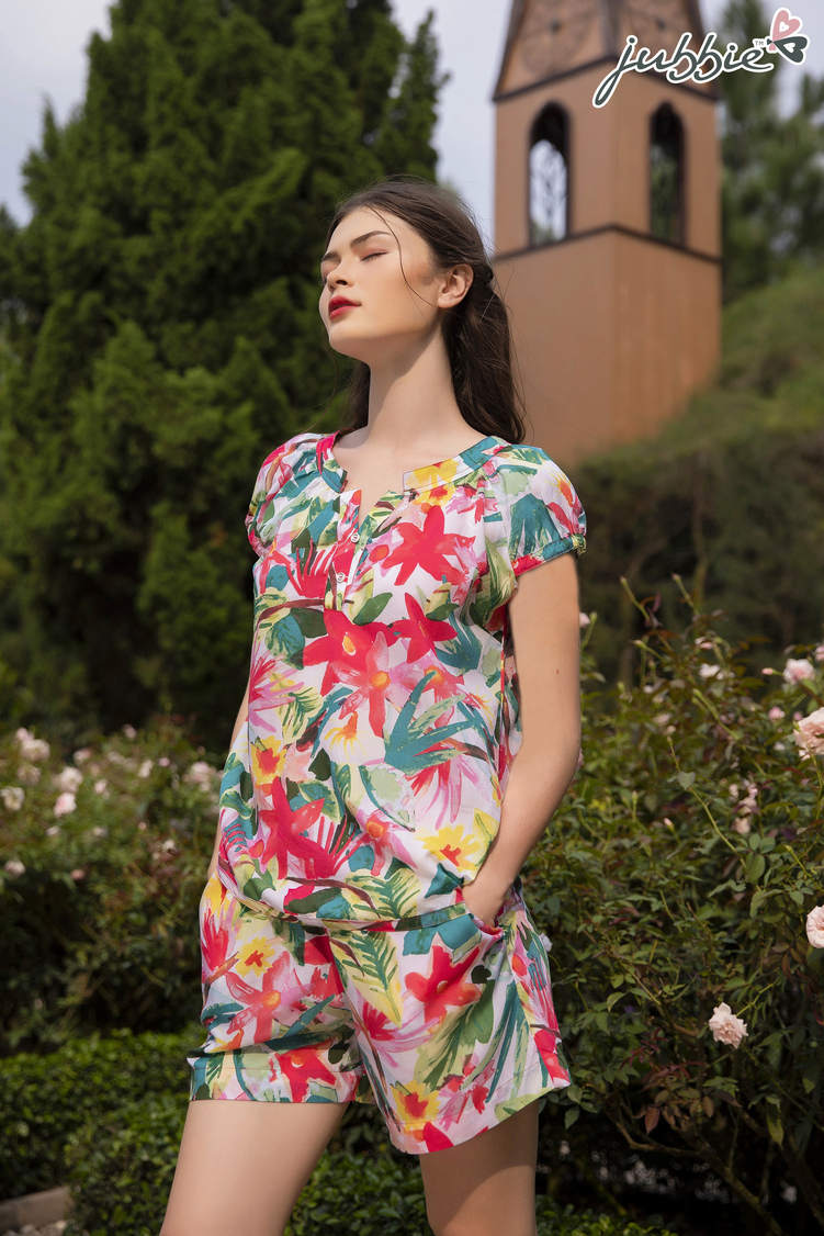 BS Tay búp cổ xẻ V - 3141