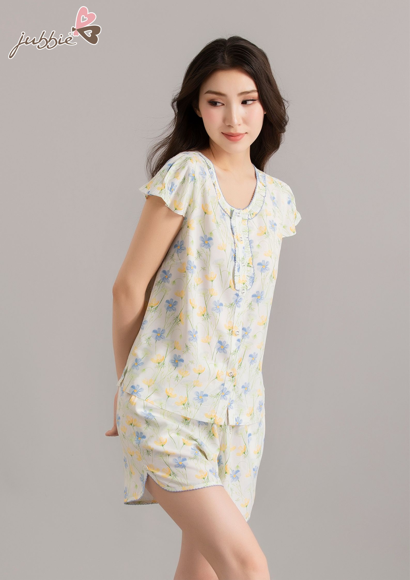 BS cổ bèo viền đăng - 3163