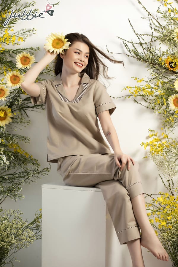 BL Cổ bẻ viền đô V - 32340