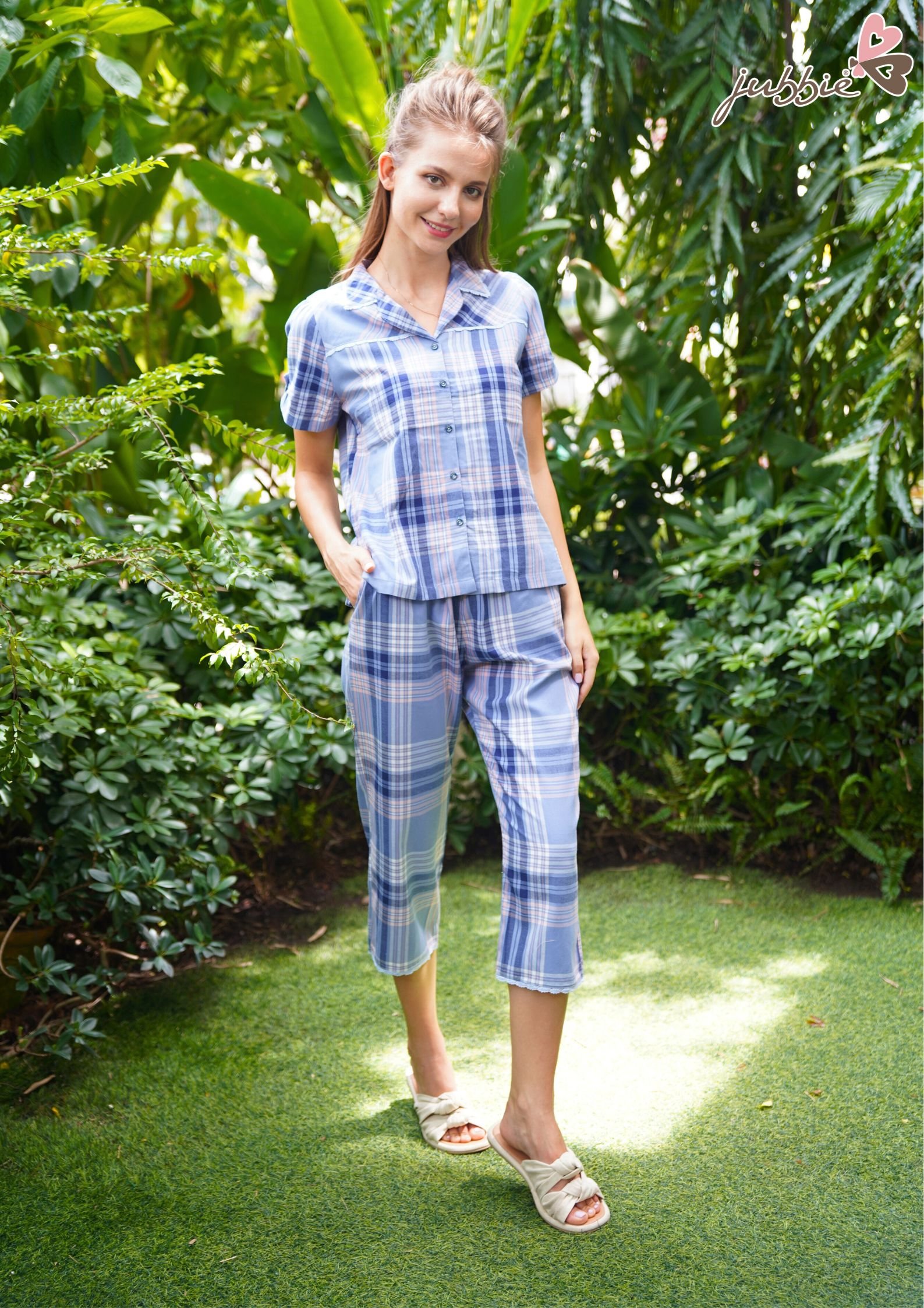 BL cổ viền ren cài nút - 32406