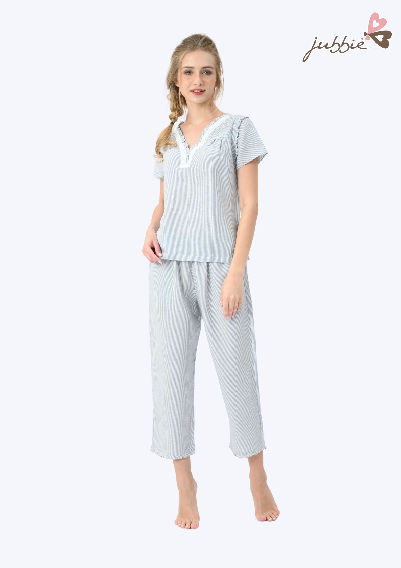 BL cổ V viền bèo - 32411