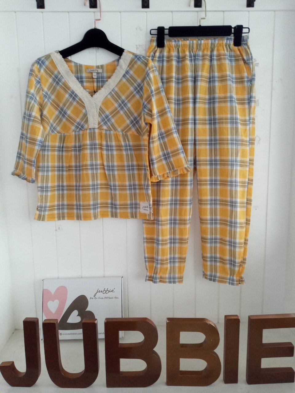 BD cổ V viền ren - 40273