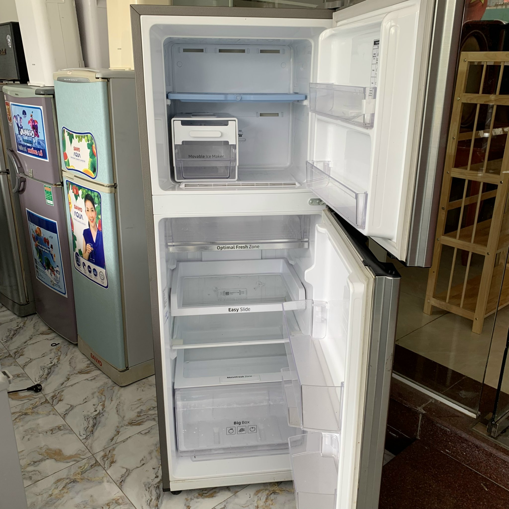 Tủ lạnh SAMSUNG 236L