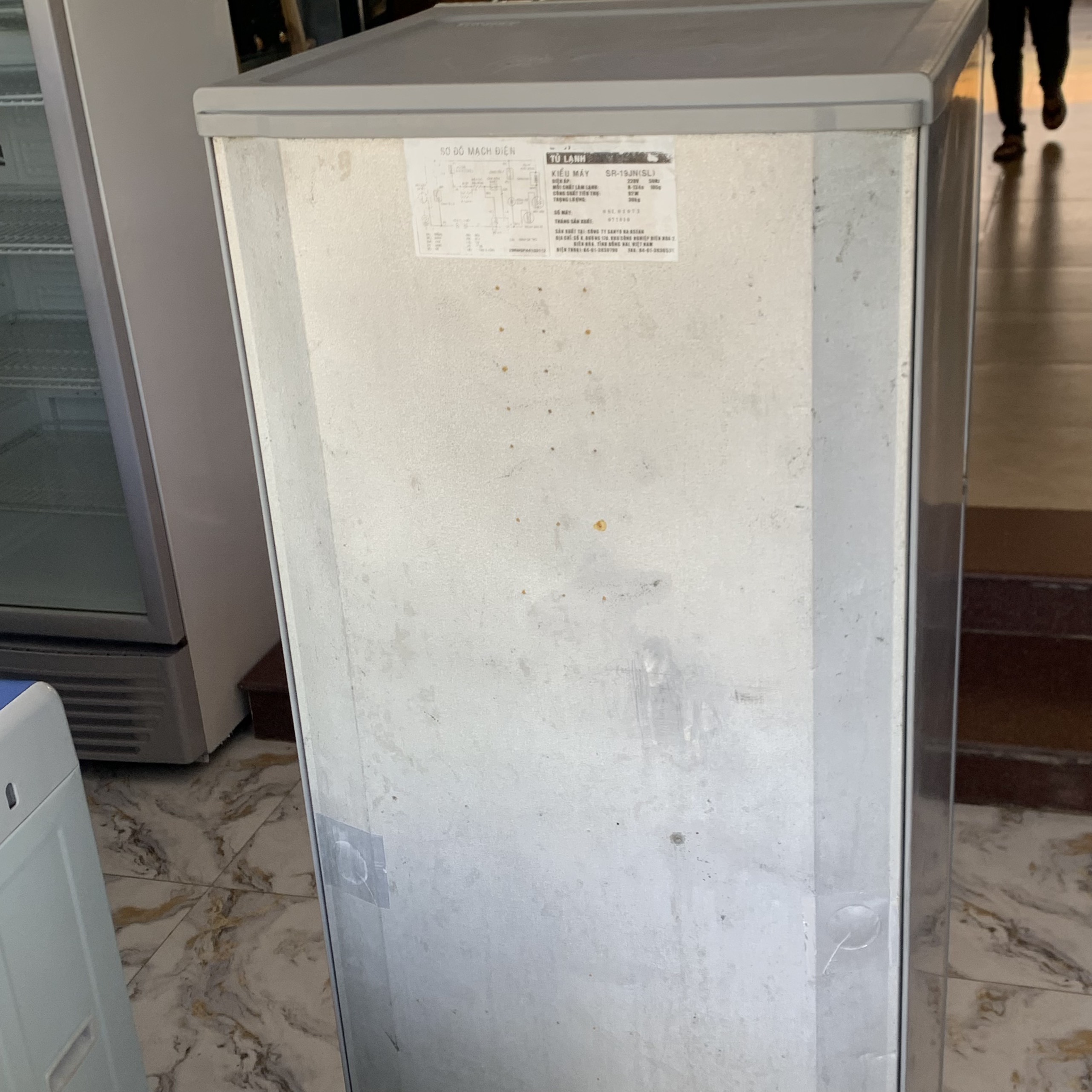 Tủ lạnh sanyo sr-19jn(sl)