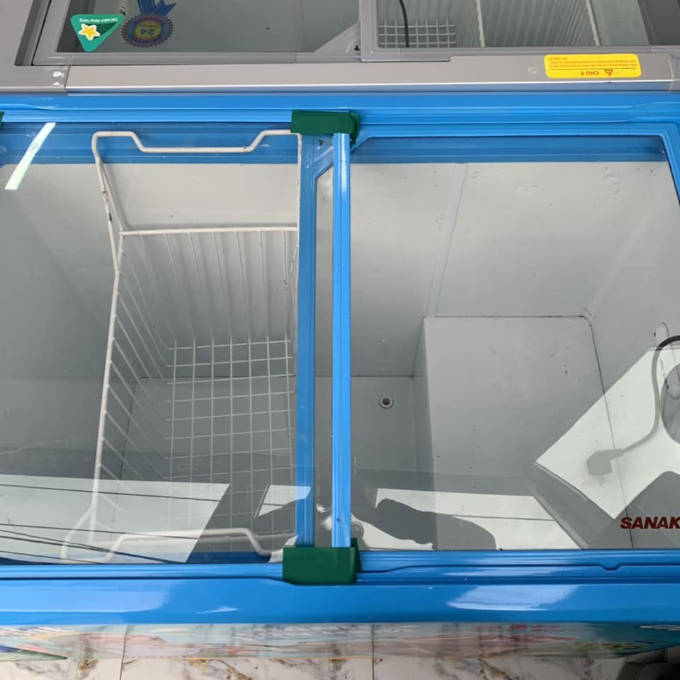 Tủ đông Sanaky xanh