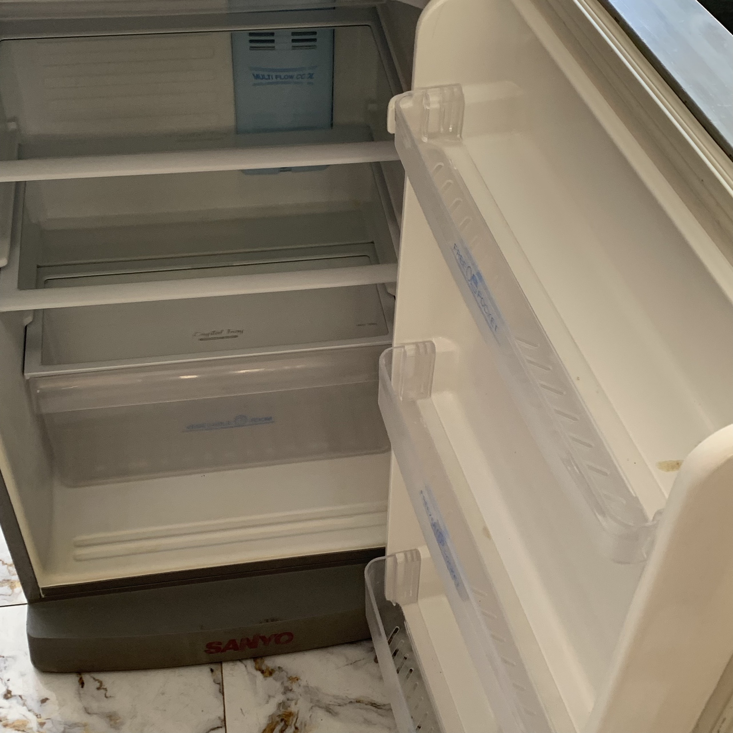 Tủ lạnh sanyo sr-19jn(sl)