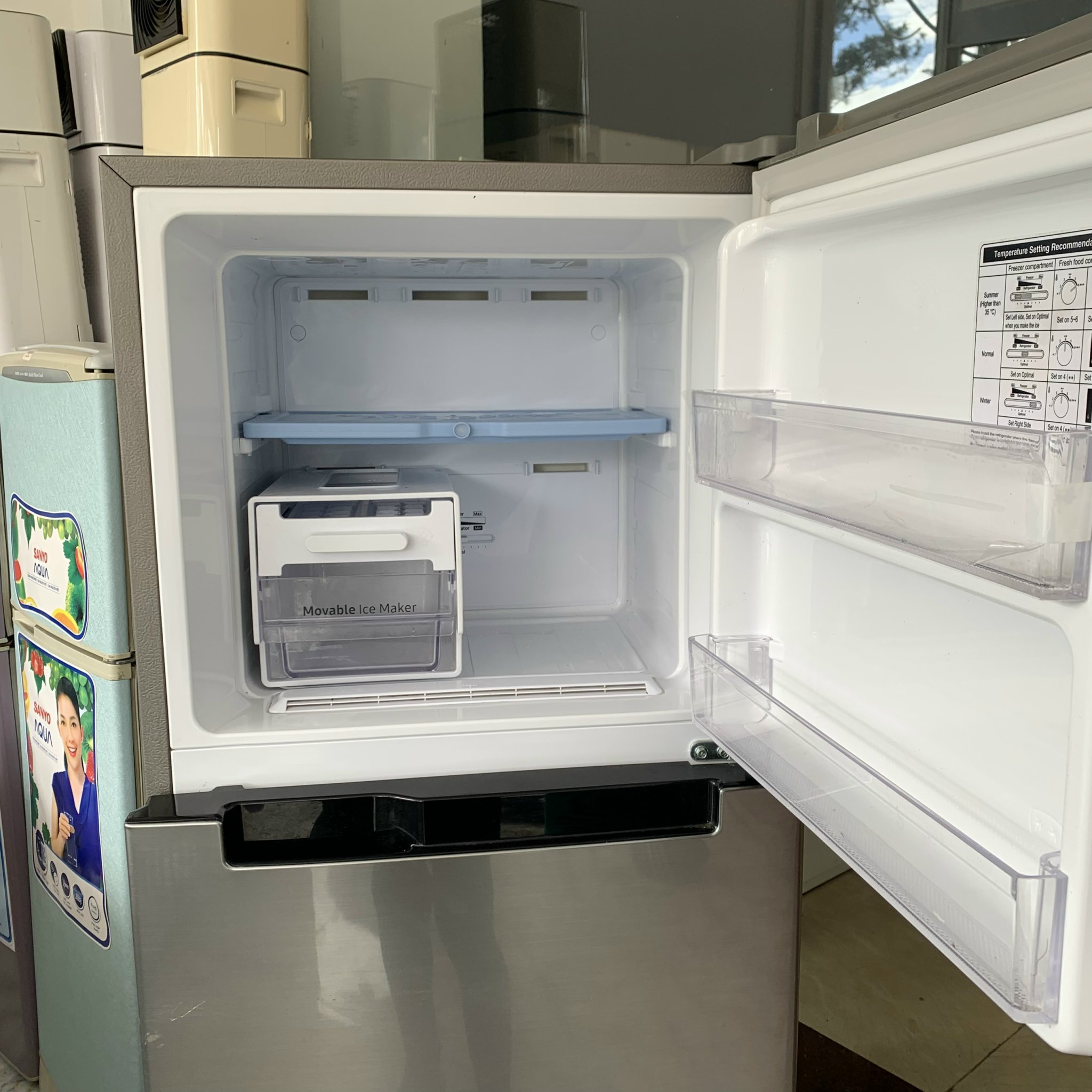 Tủ lạnh SAMSUNG 236L