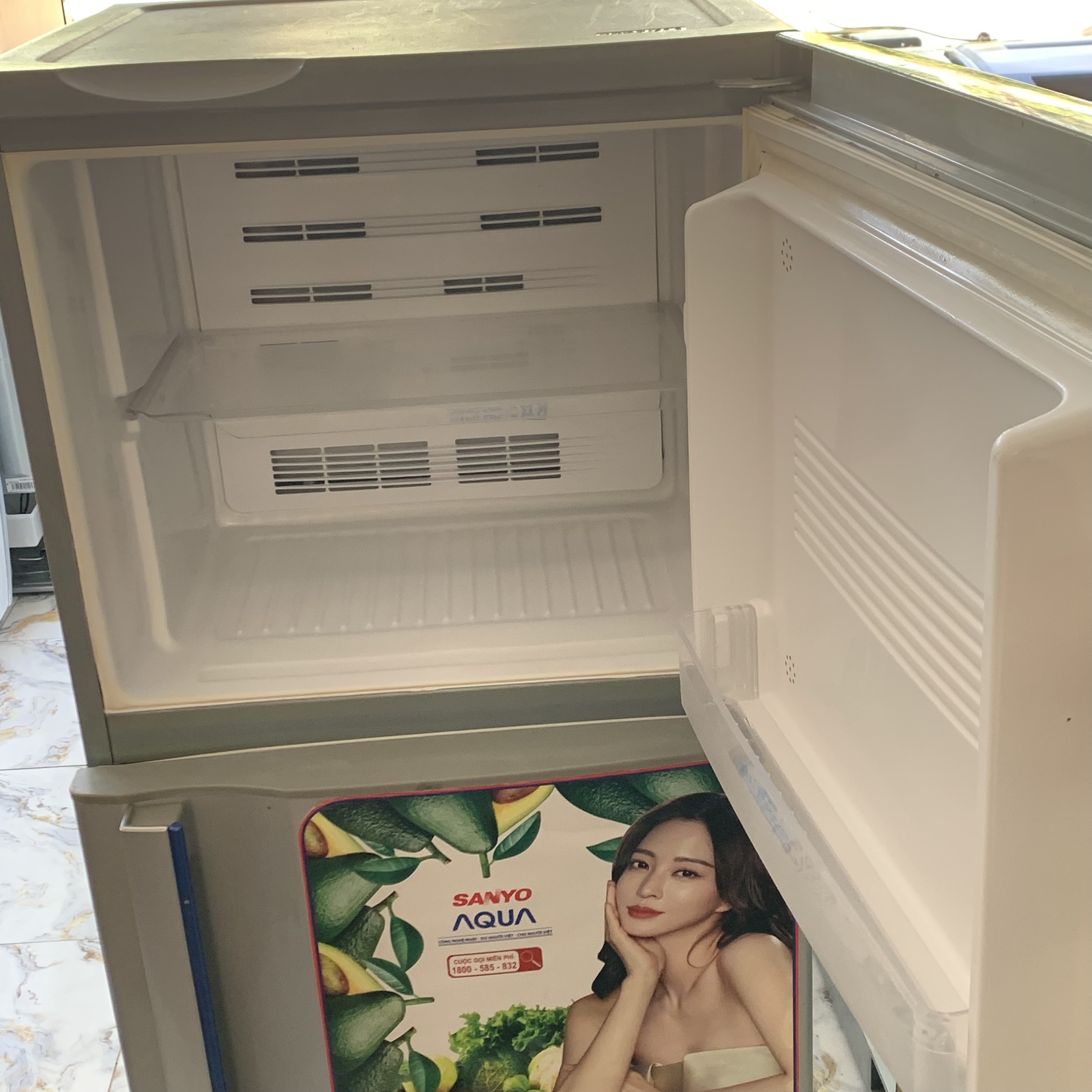 Tủ lạnh sanyo sr-19jn(sl)