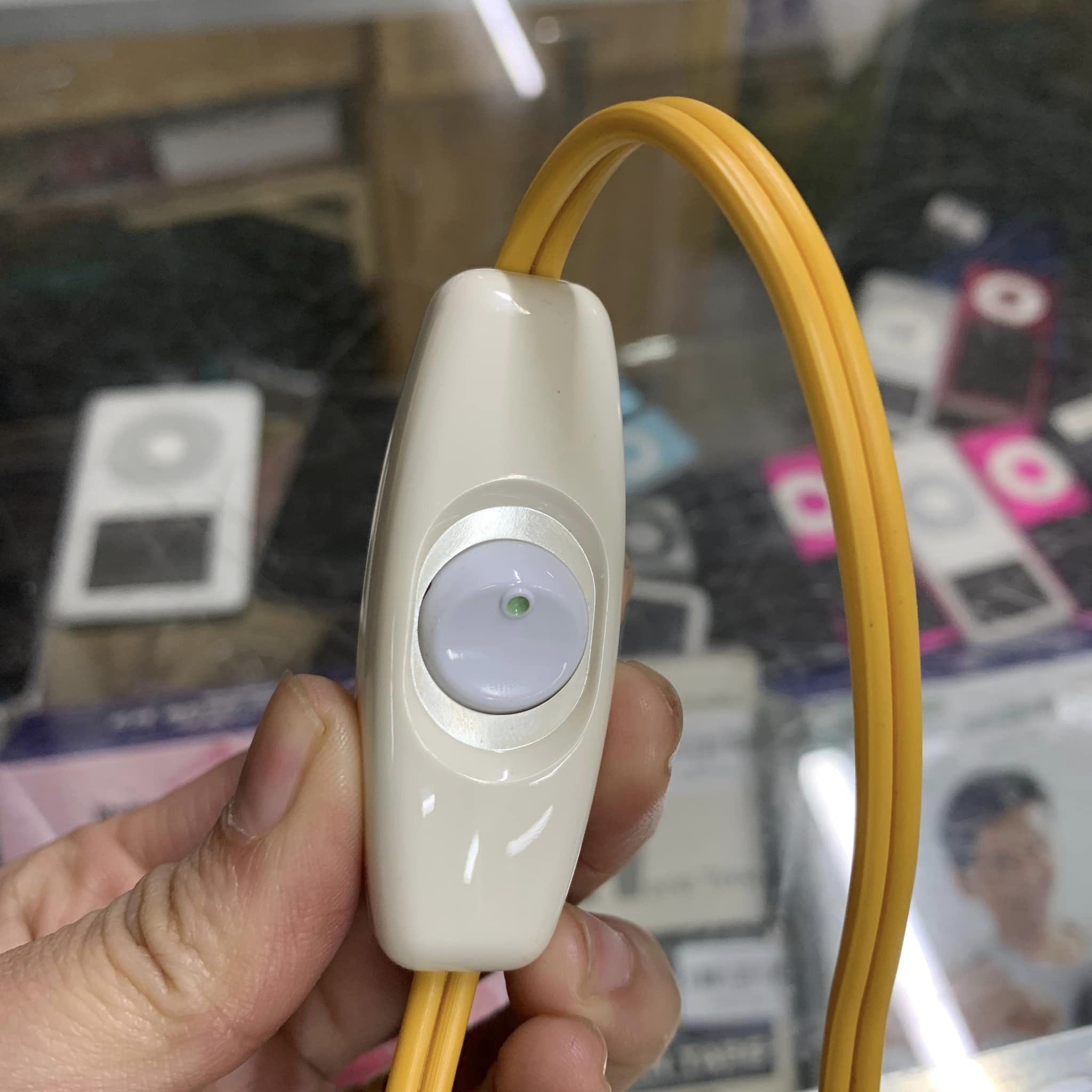 Đèn Trang Trí 700