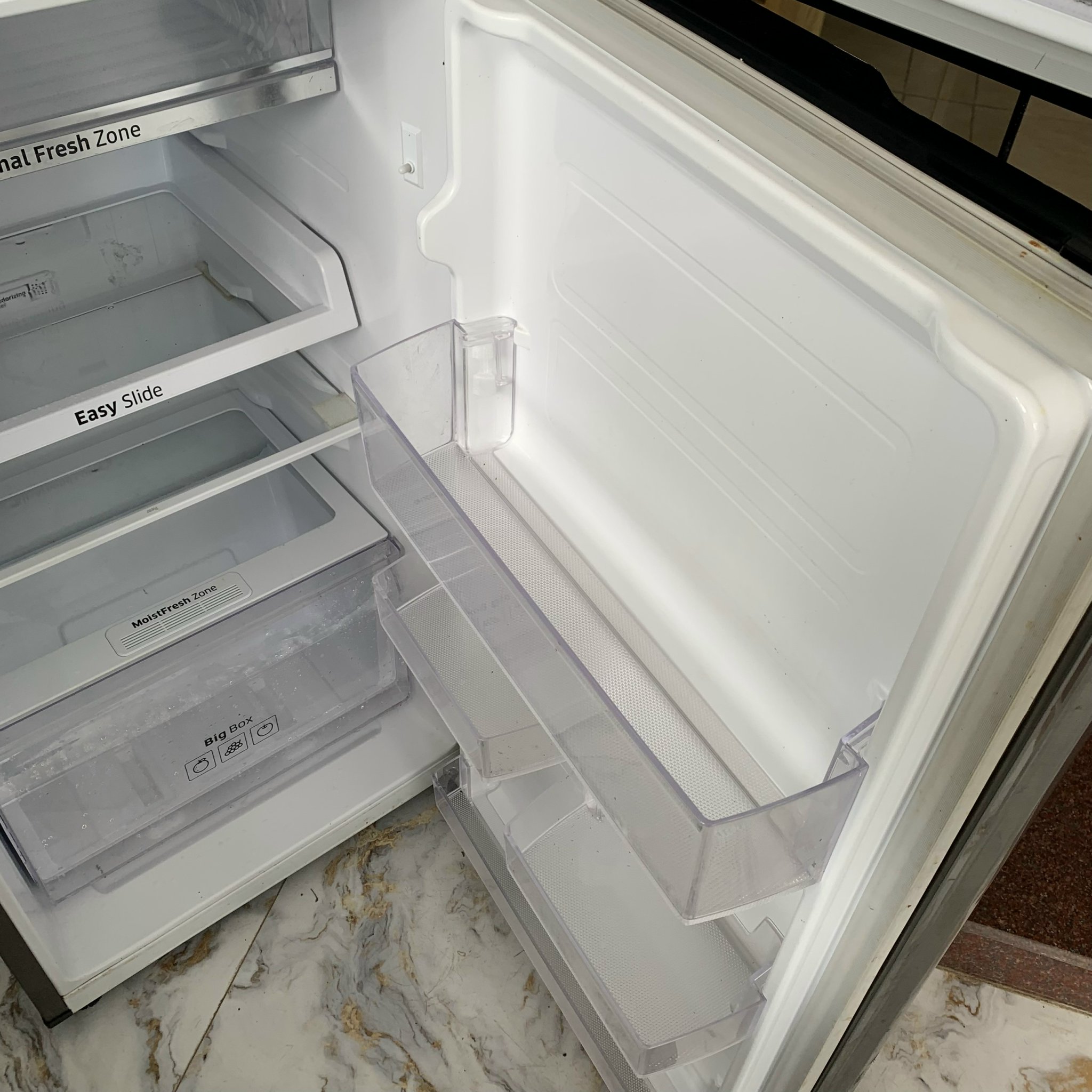 Tủ lạnh SAMSUNG 236L