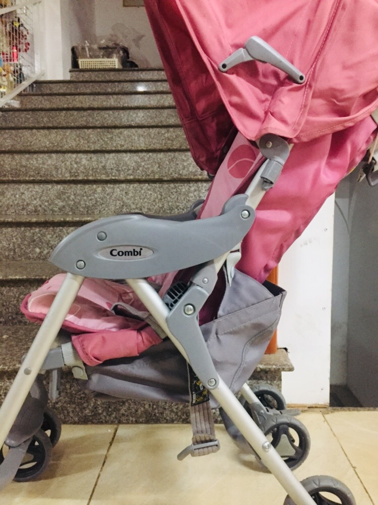 XE ĐẨY EM BÉ 1 CHIỀU GẤP GỌN NHẬT BẢN