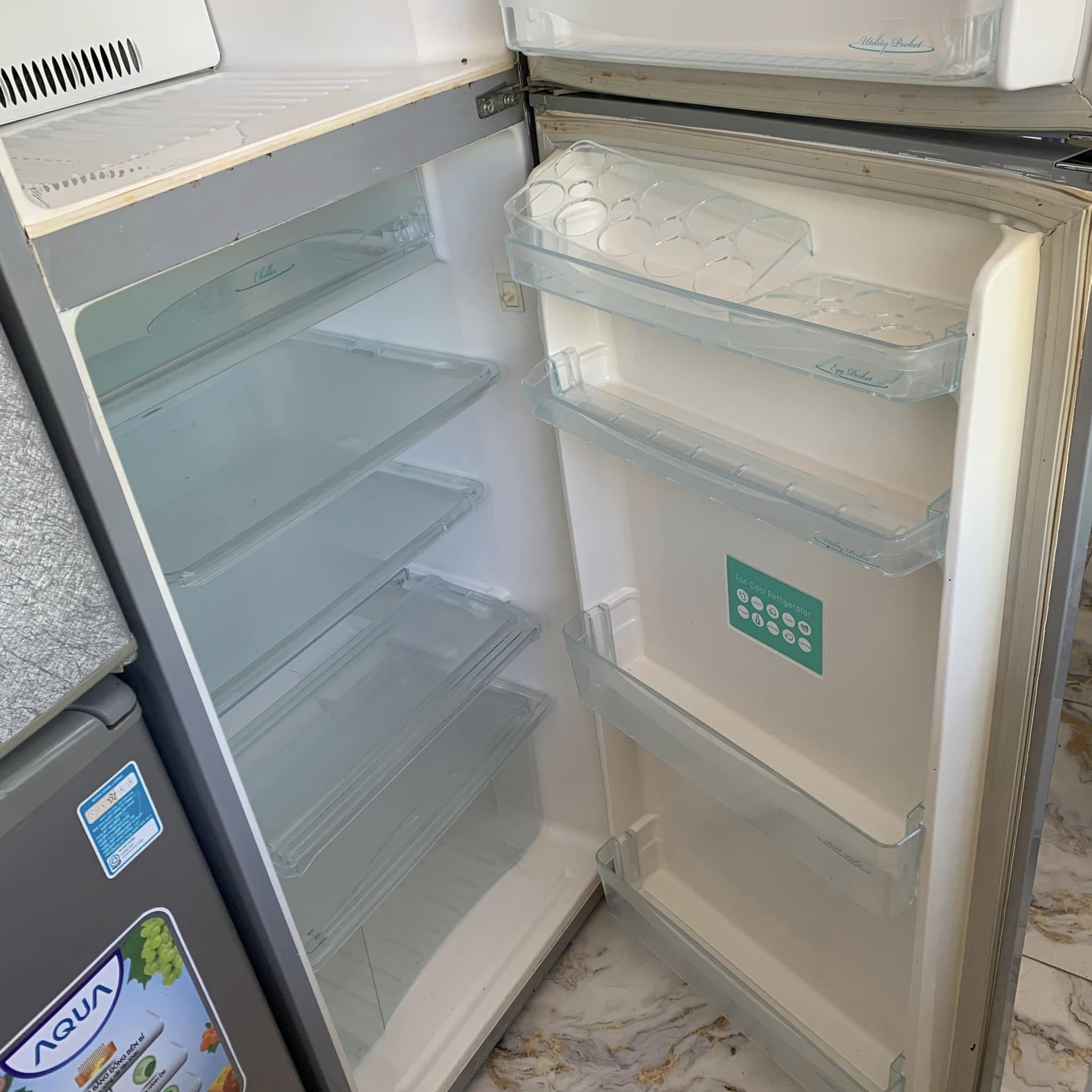 Tủ lạnh Toshiba GR-H23VPD