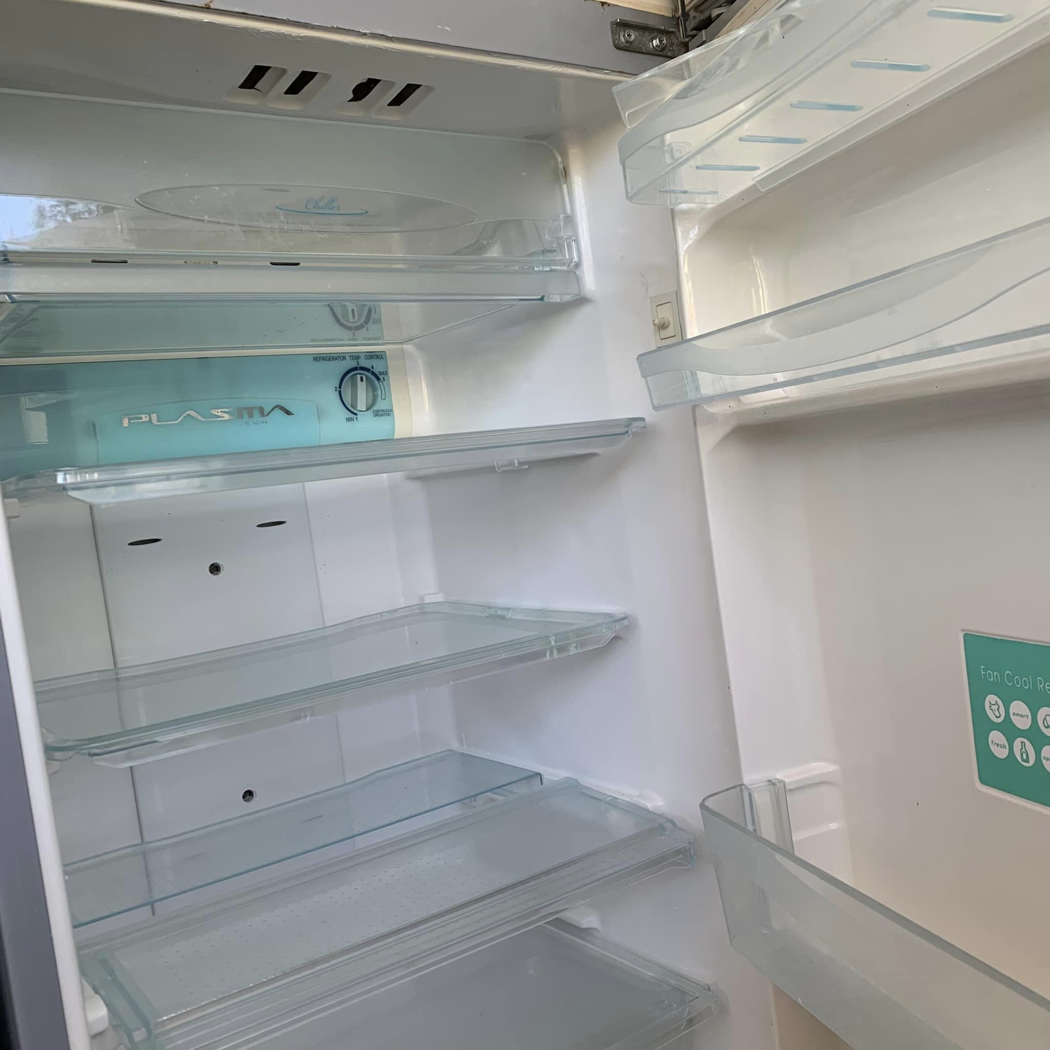 Tủ lạnh Toshiba GR-H23VPD