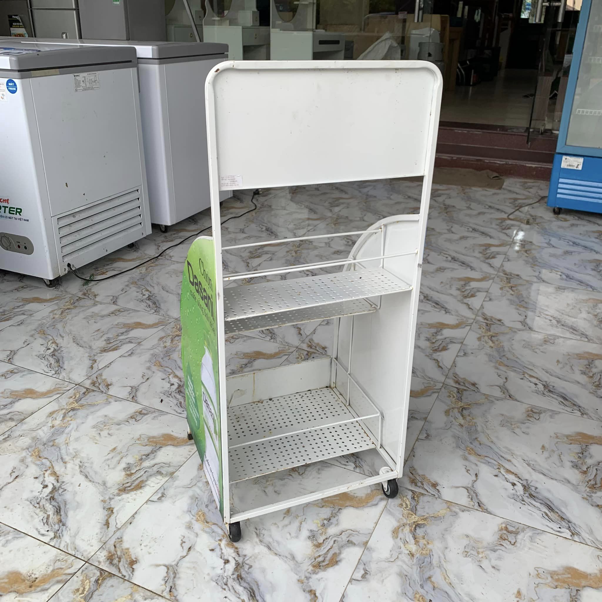 Kệ trưng bày sản phẩm
