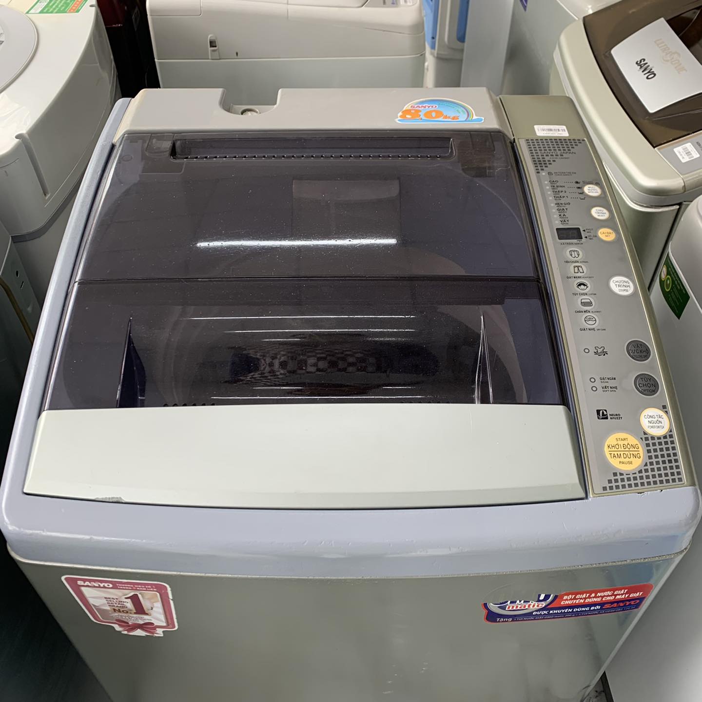 Máy giặt Sanyo ASW-U90NT