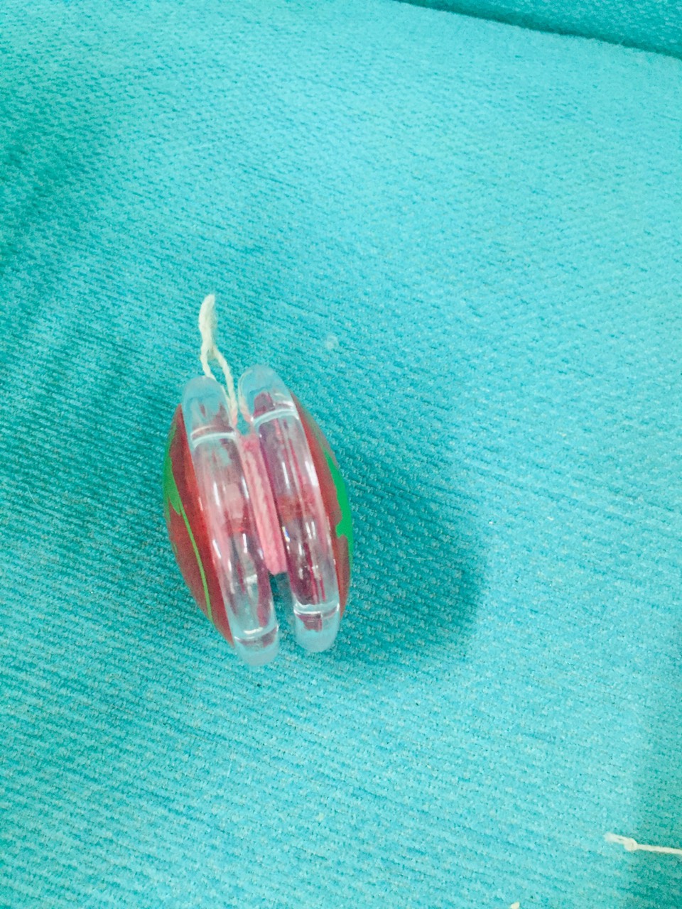 Đồ chơi con quay yoyo Dâu Tây