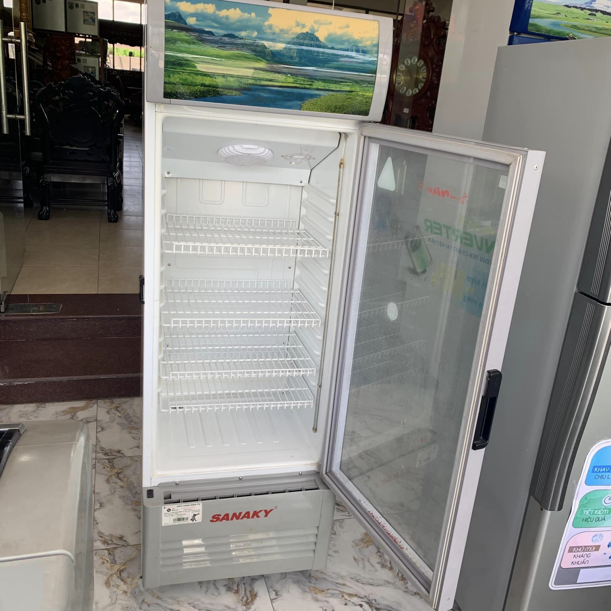 Tủ mát Sanaky VH218K