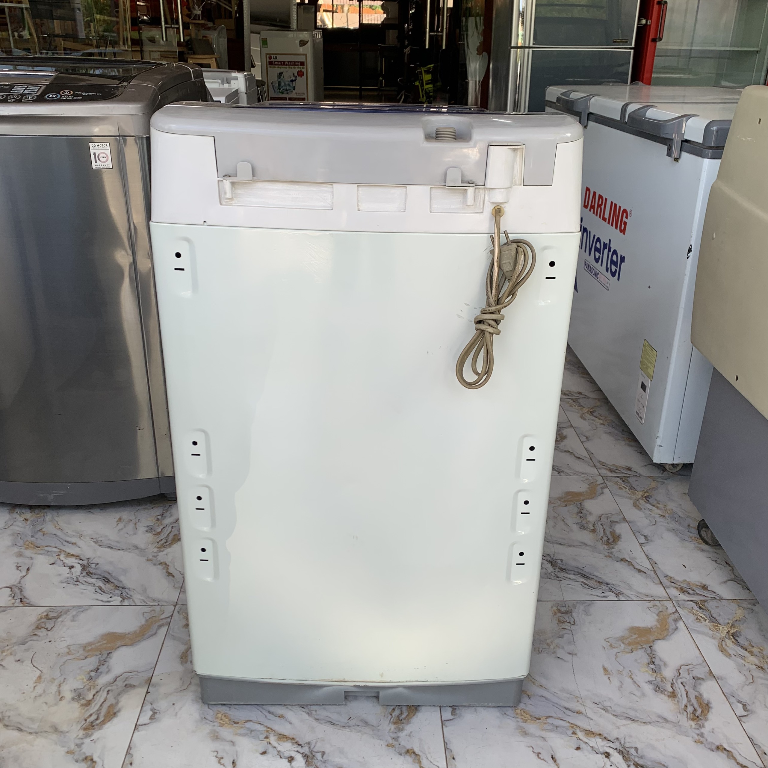 Máy giặt sanyo 9kg asw-u850ht