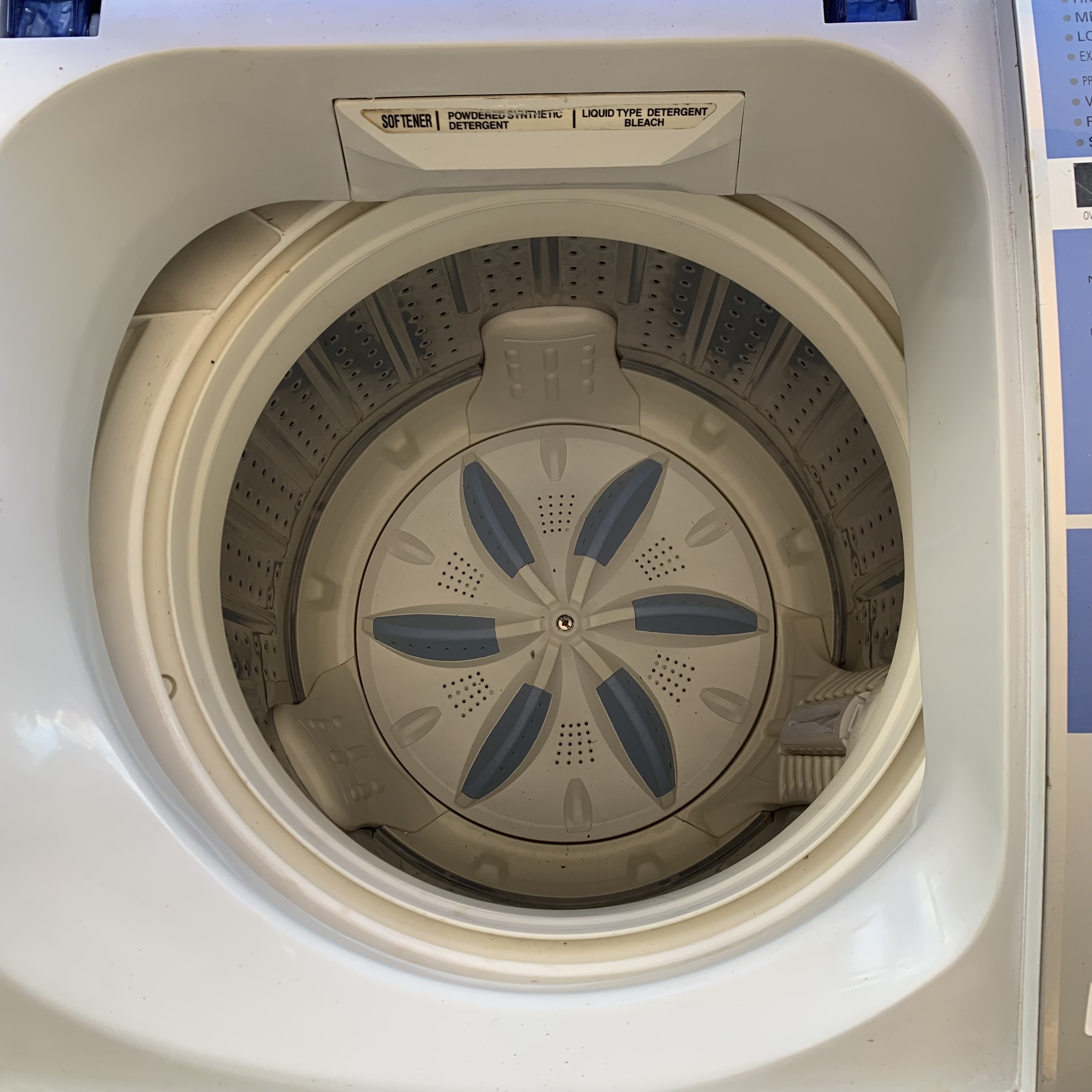 Máy giặt sanyo 9kg asw-u850ht