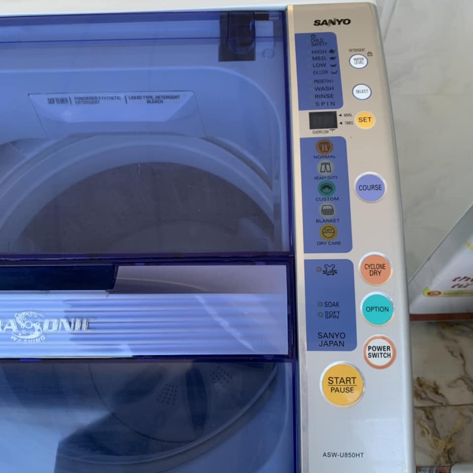 Máy giặt Sanyo 9kg ASW-U850HT