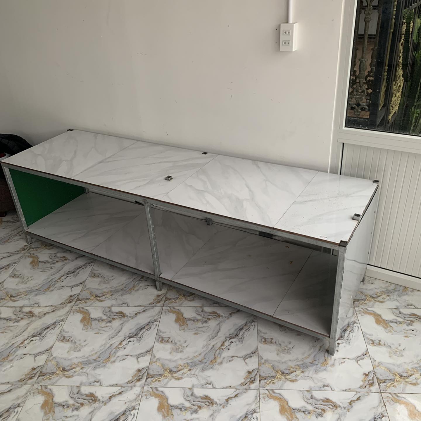 Bàn bếp bằng đá