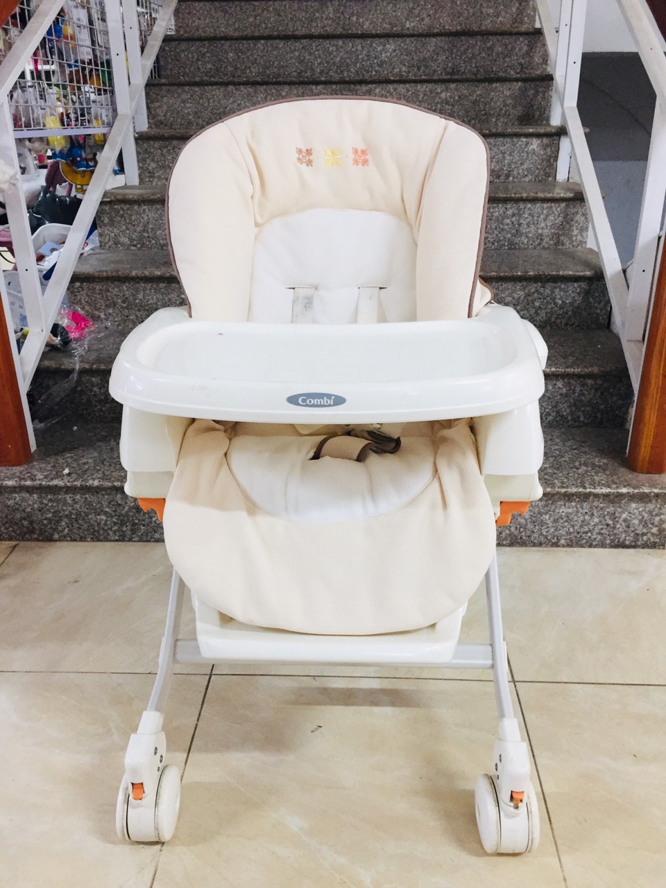 GHẾ NÔI ĐA NĂNG THƯƠNG HIỆU COMBI