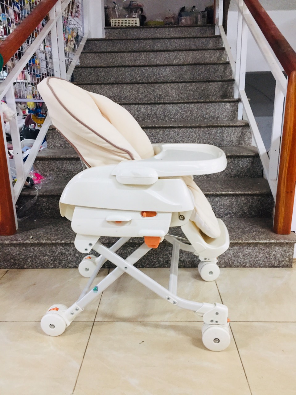 GHẾ NÔI ĐA NĂNG THƯƠNG HIỆU COMBI