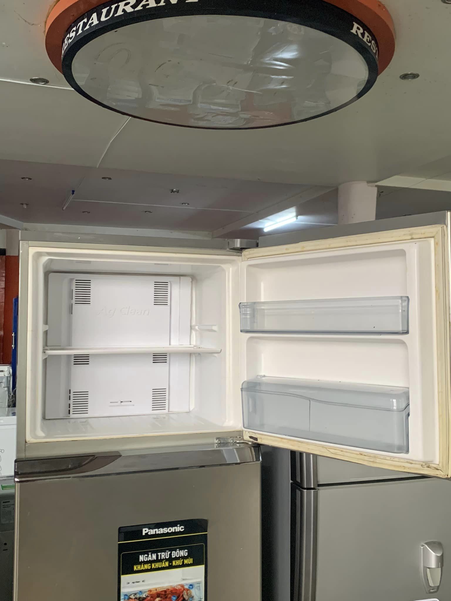 Tủ lạnh Panasonic 303L Inverter