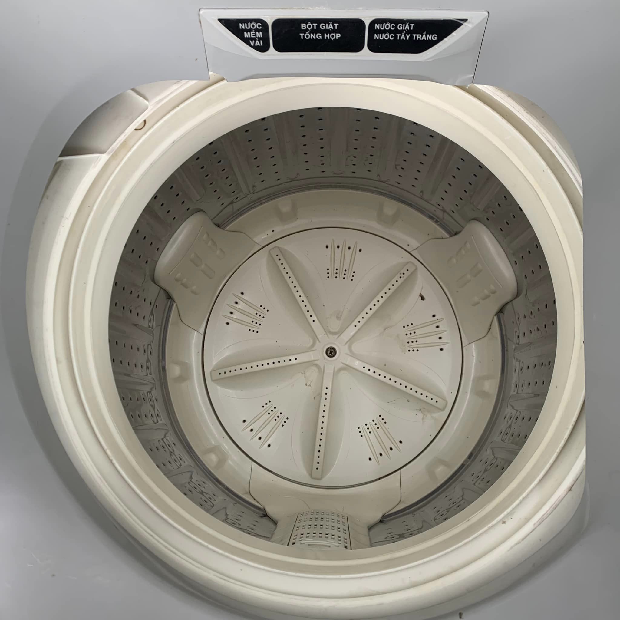 Máy giặt Sanyo ASW-U850VT