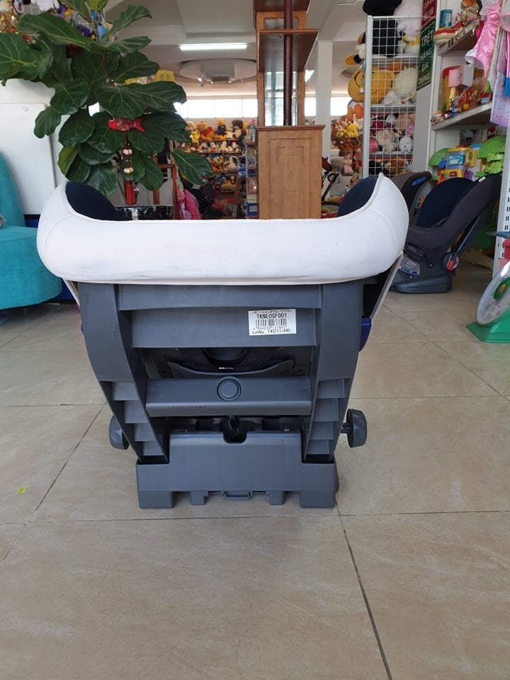 Ghế ngồi ôtô TAKATA trượt chỉnh 3 tư thế cho bé ( Nội địa Nhật )