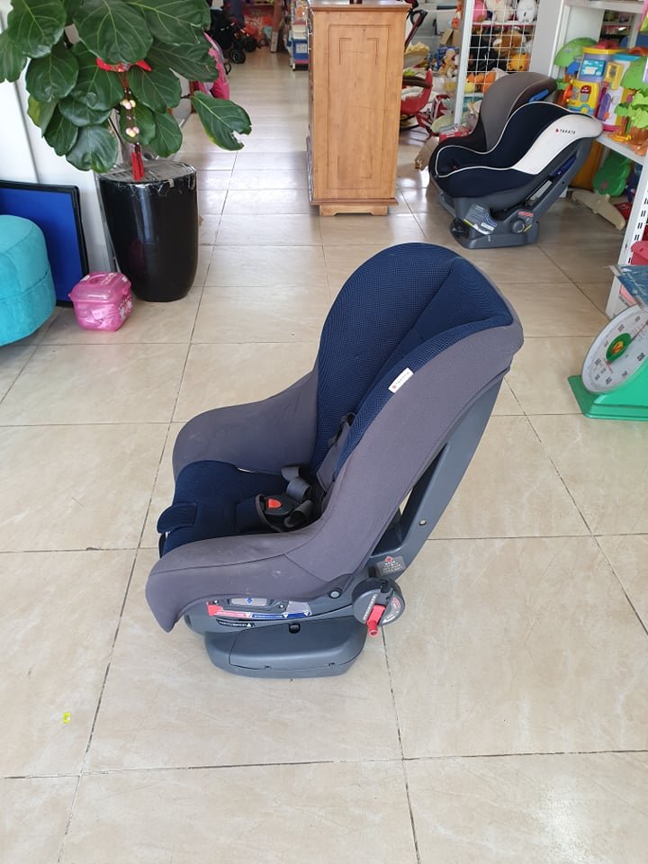 Ghế ngồi ôtô TAKATA trượt chỉnh 3 tư thế cho bé ( Nội địa Nhật )