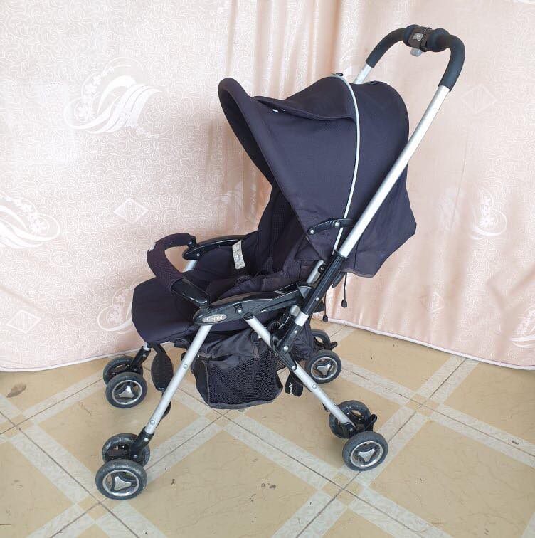 Xe đẩy COMBI WELL FLAT 2 chiều Nội địa Nhật