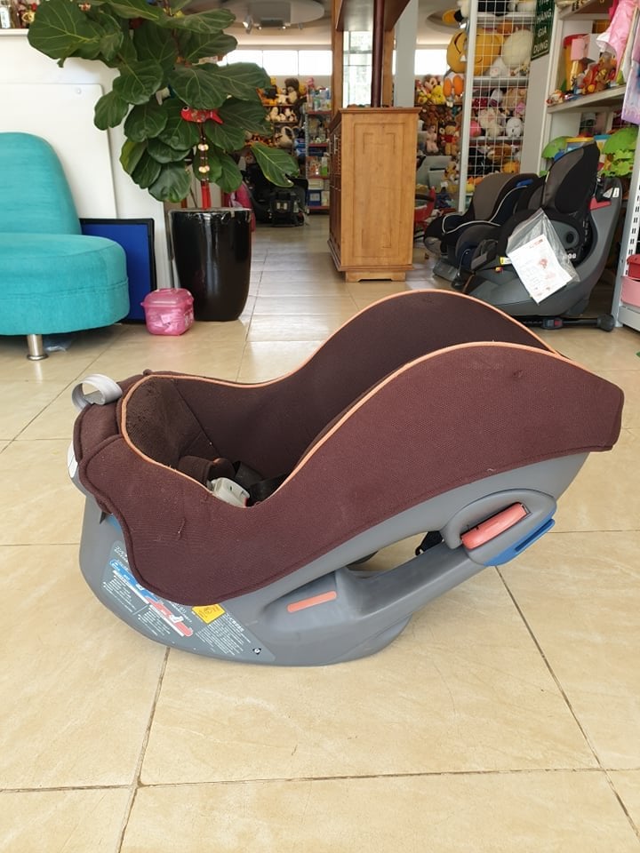 GHẾ NGỒI XE HƠI CHO BÉ