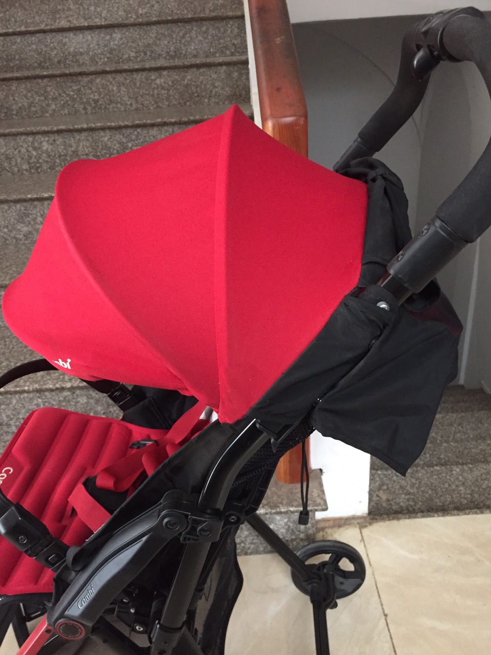 Xe đẩy Combi F2 Plus thanh lý