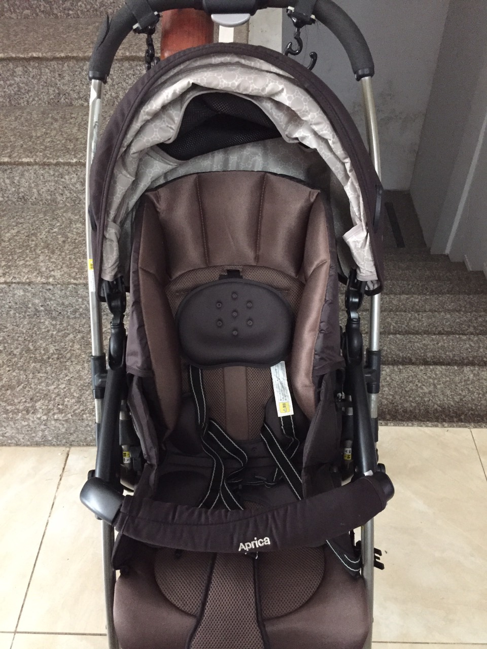 Xe đẩy trẻ em Apica