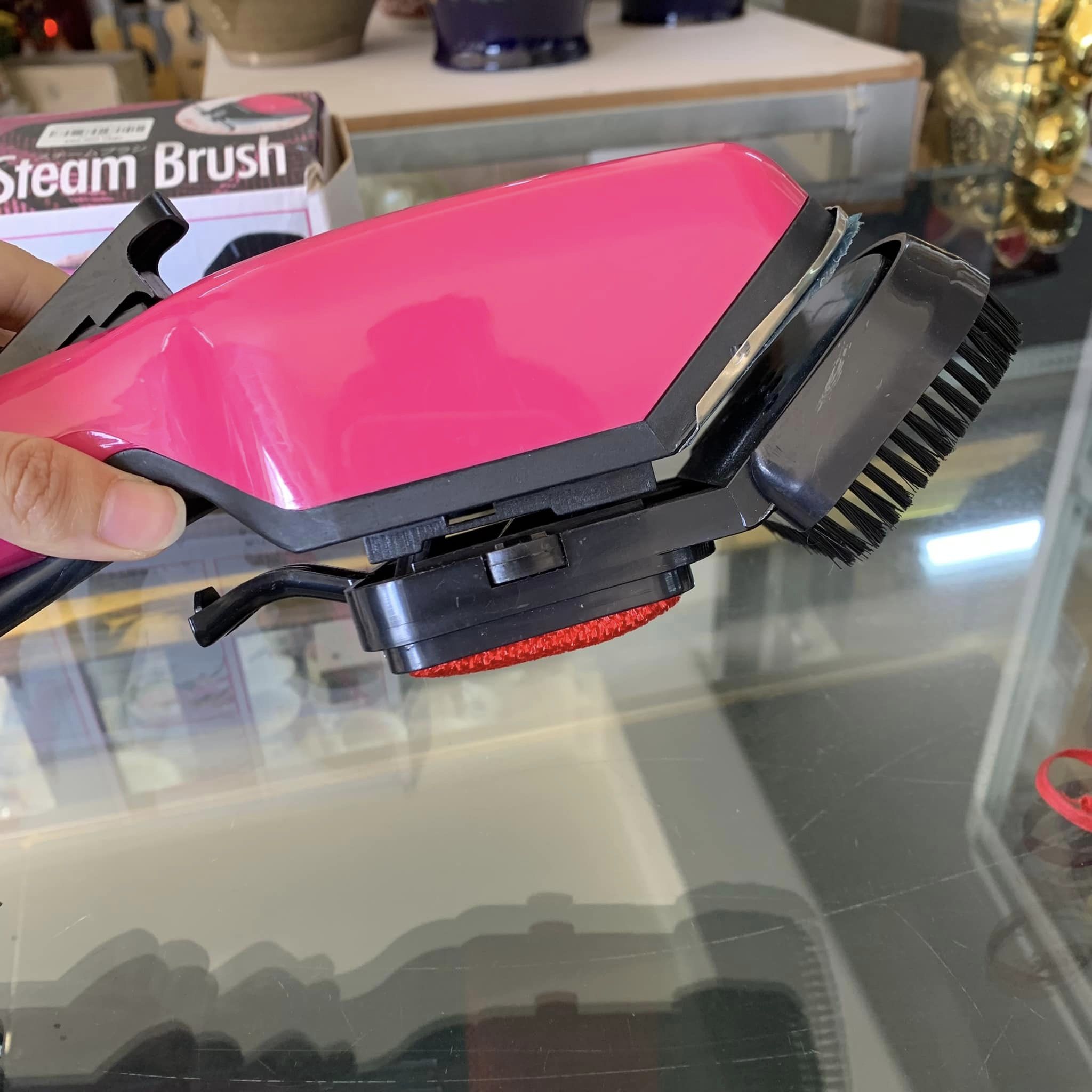 Bàn ủi hơi nước Steam Brush