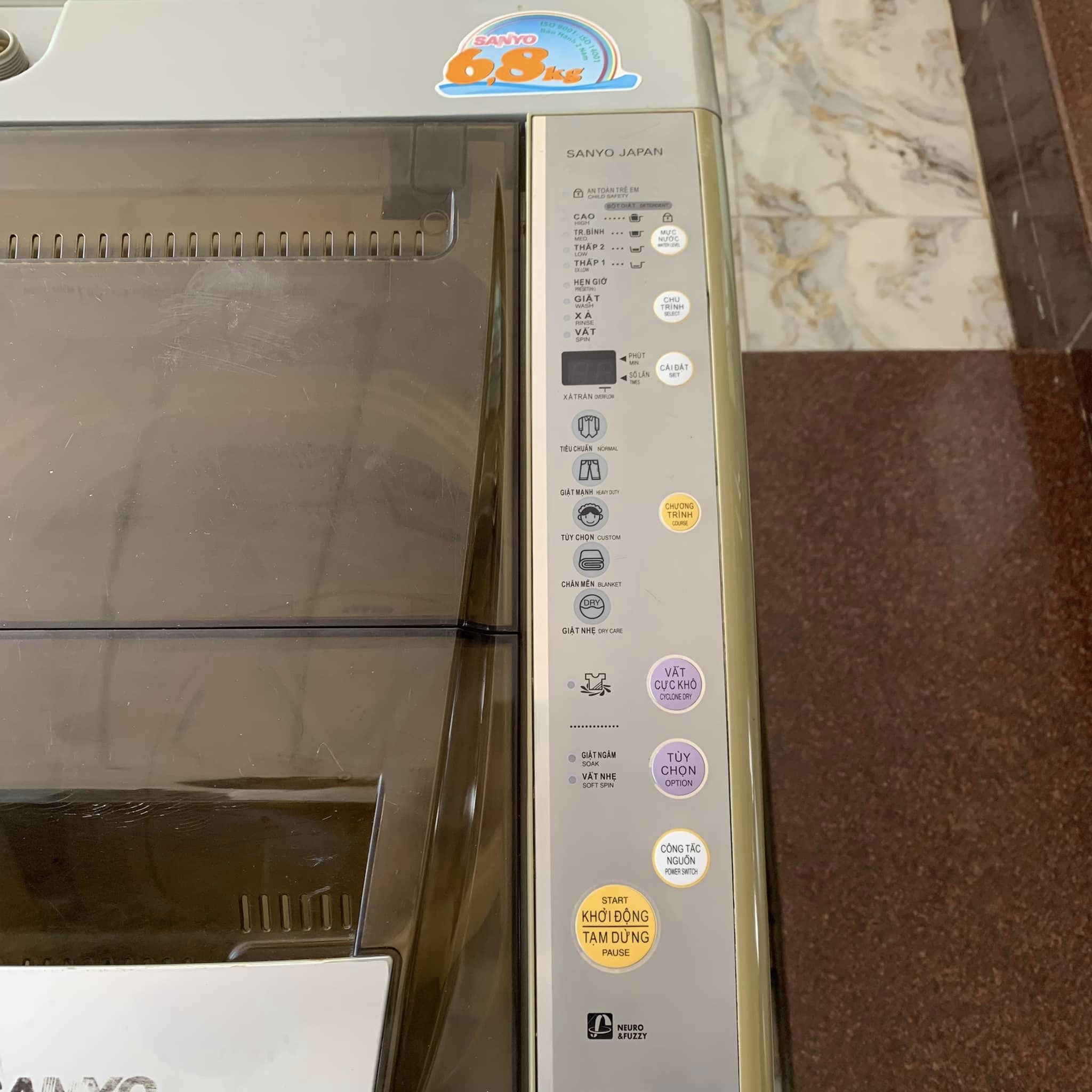Máy giặt Sanyo ASW-F680HT 7kg