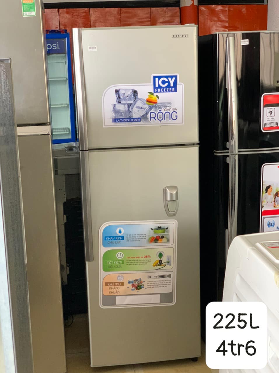 Tủ lạnh HITACHI 225L