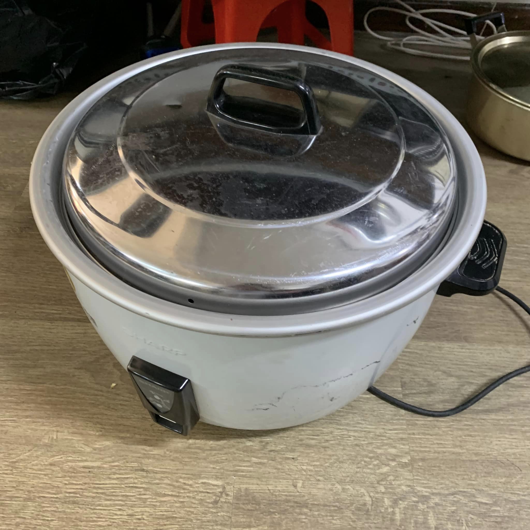 Nồi cơm Sharp 7 lít KSH-D77T