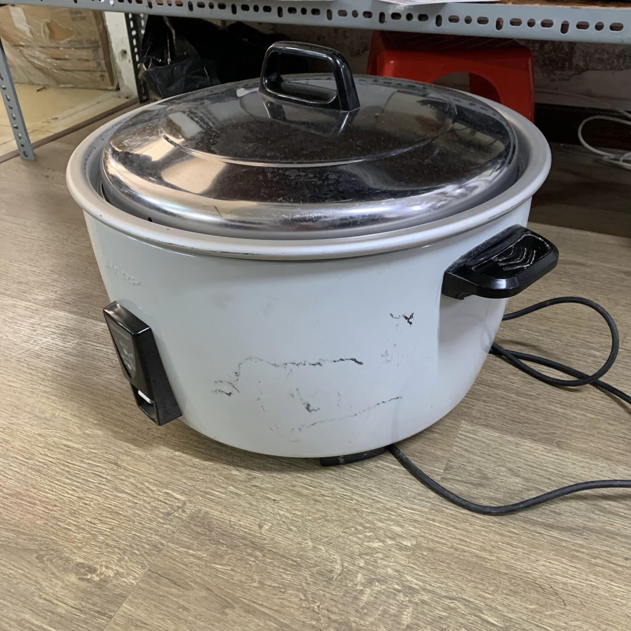 Nồi cơm Sharp 7 lít KSH-D77T