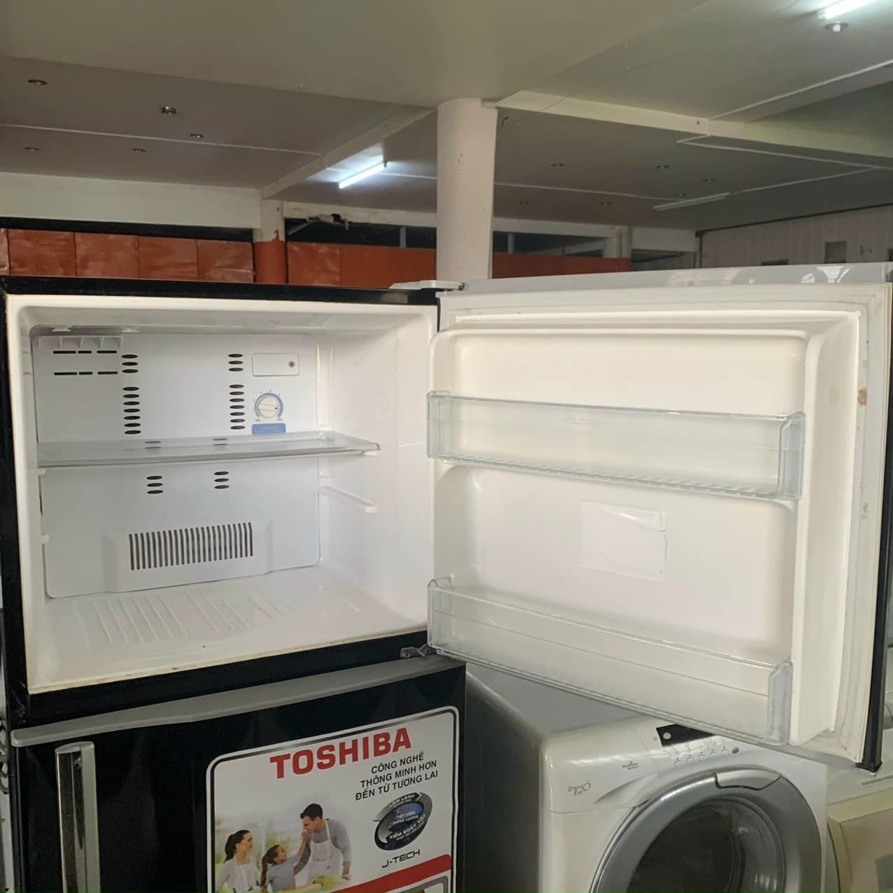 Tủ lạnh TOSHIBA 280L