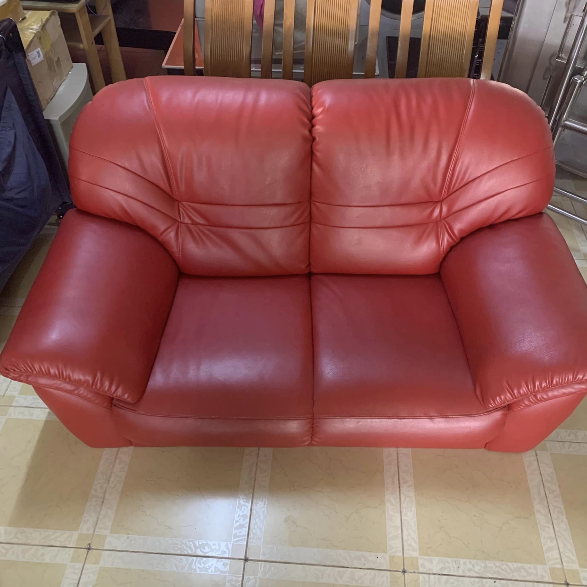 Ghế sofa đỏ