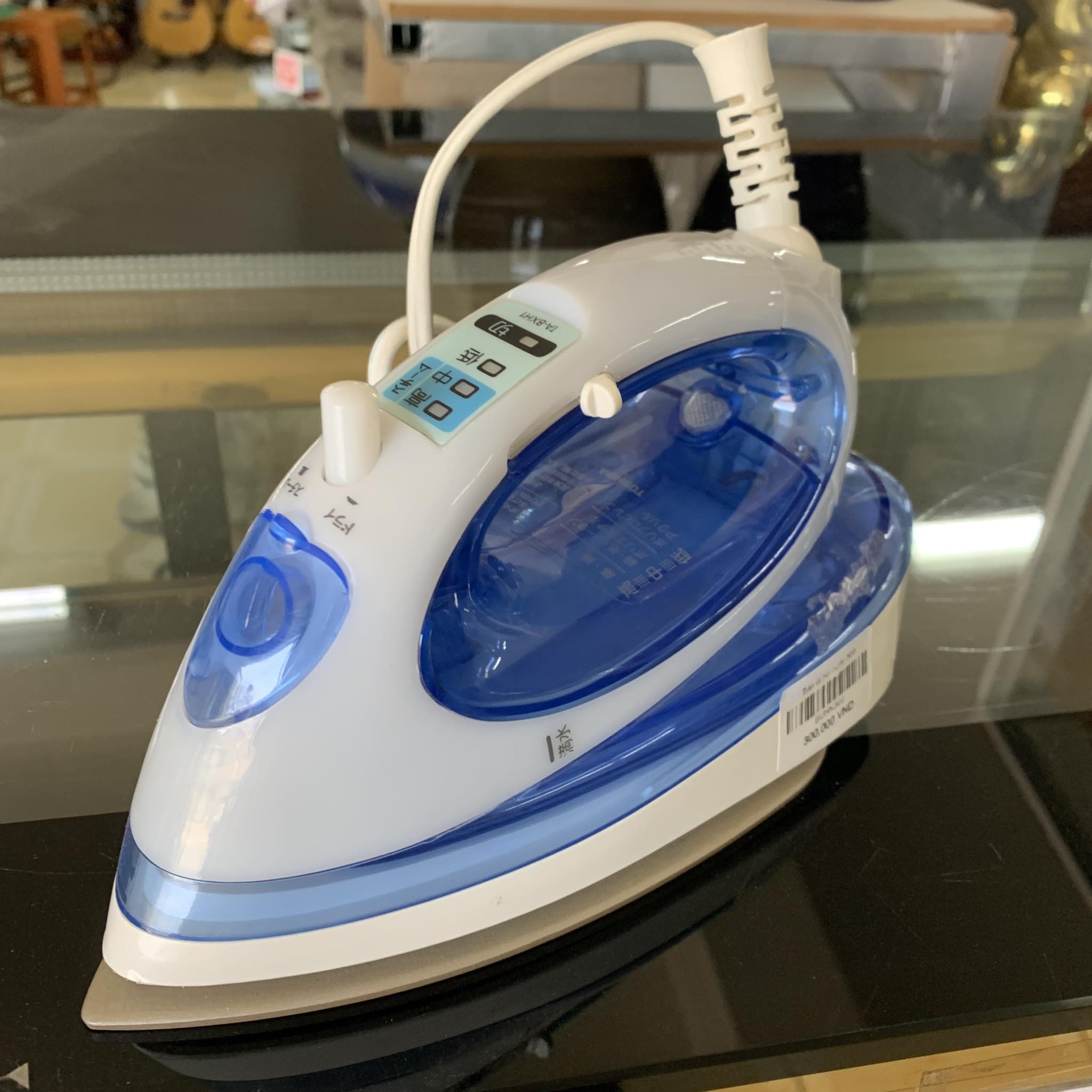 Bàn ủi hơi nước 300