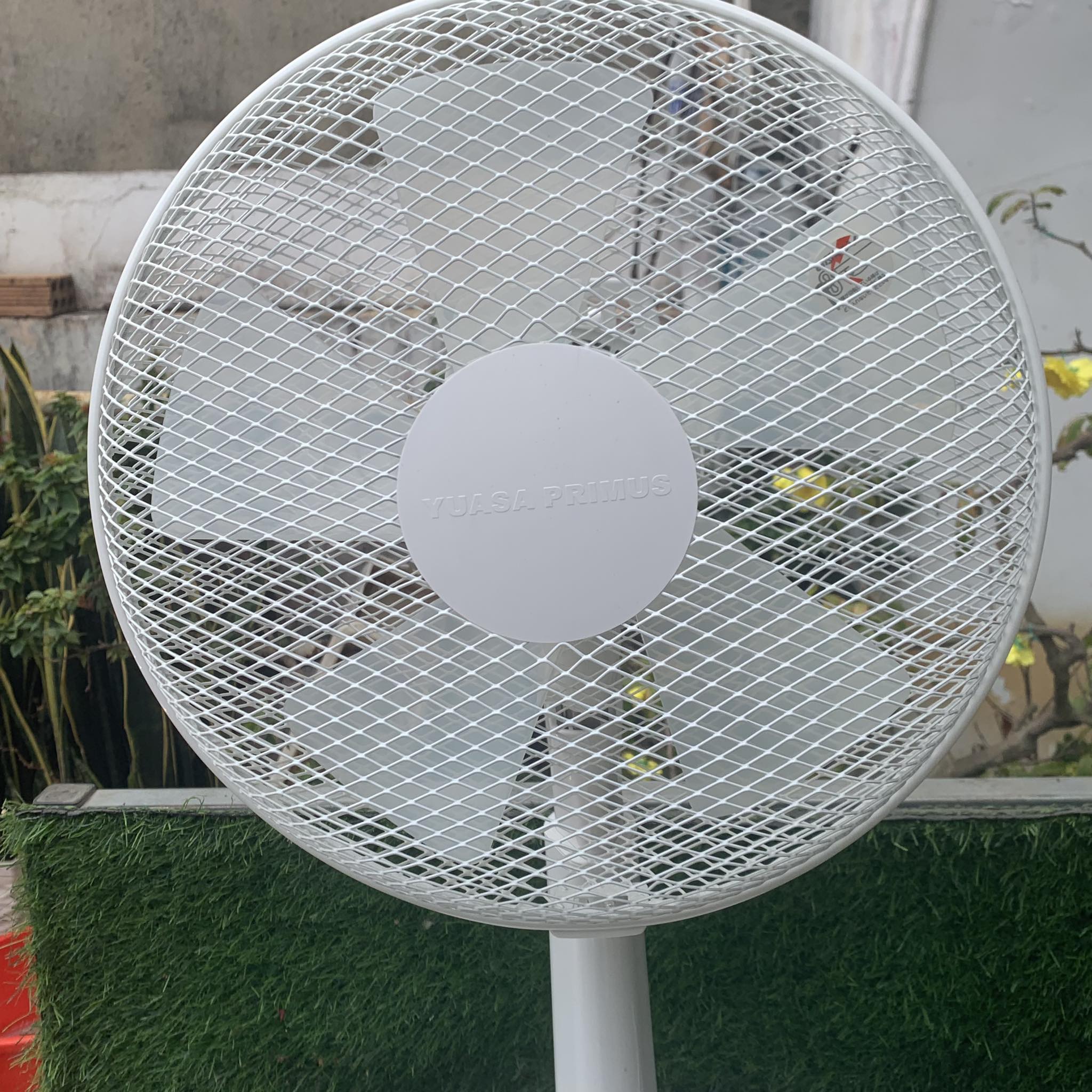Quạt mát Yuasa YT-305V