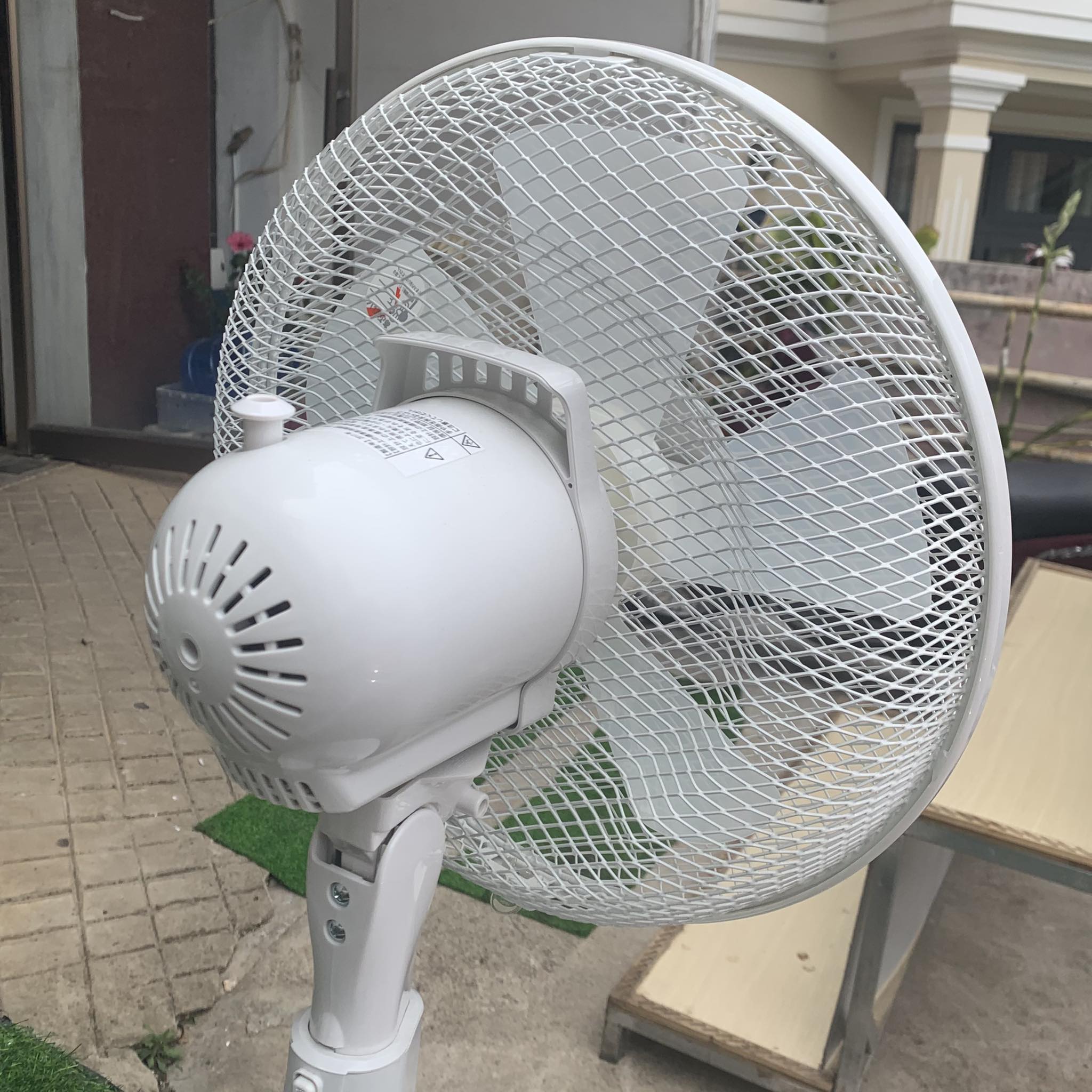 Quạt mát Yuasa YT-305V