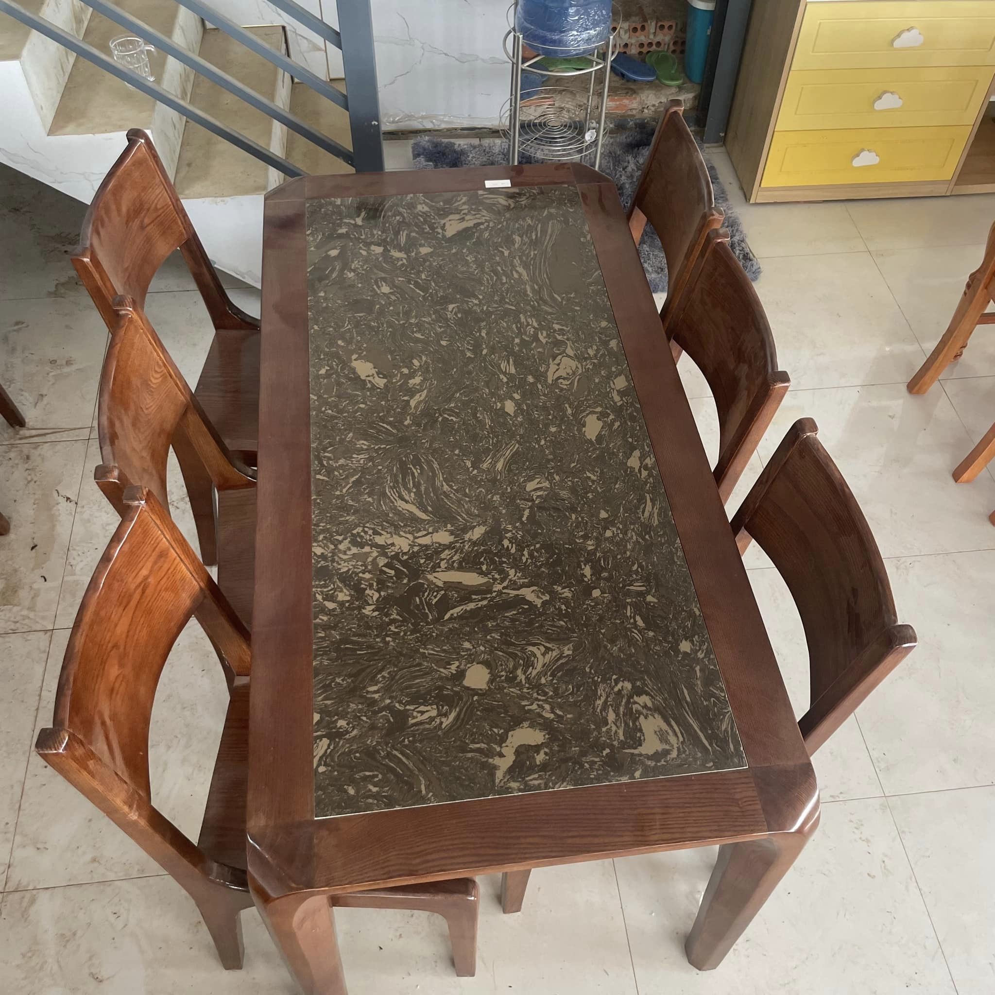 Bộ bàn ăn gỗ sồi nâu đậm