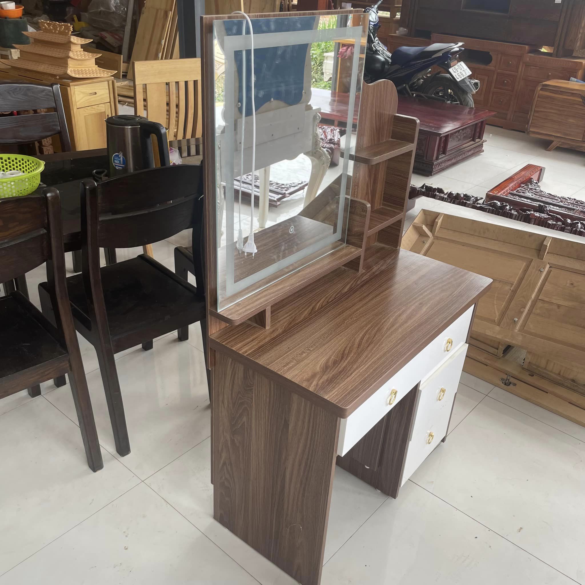Bàn trang điểm vân gỗ nâu đậm